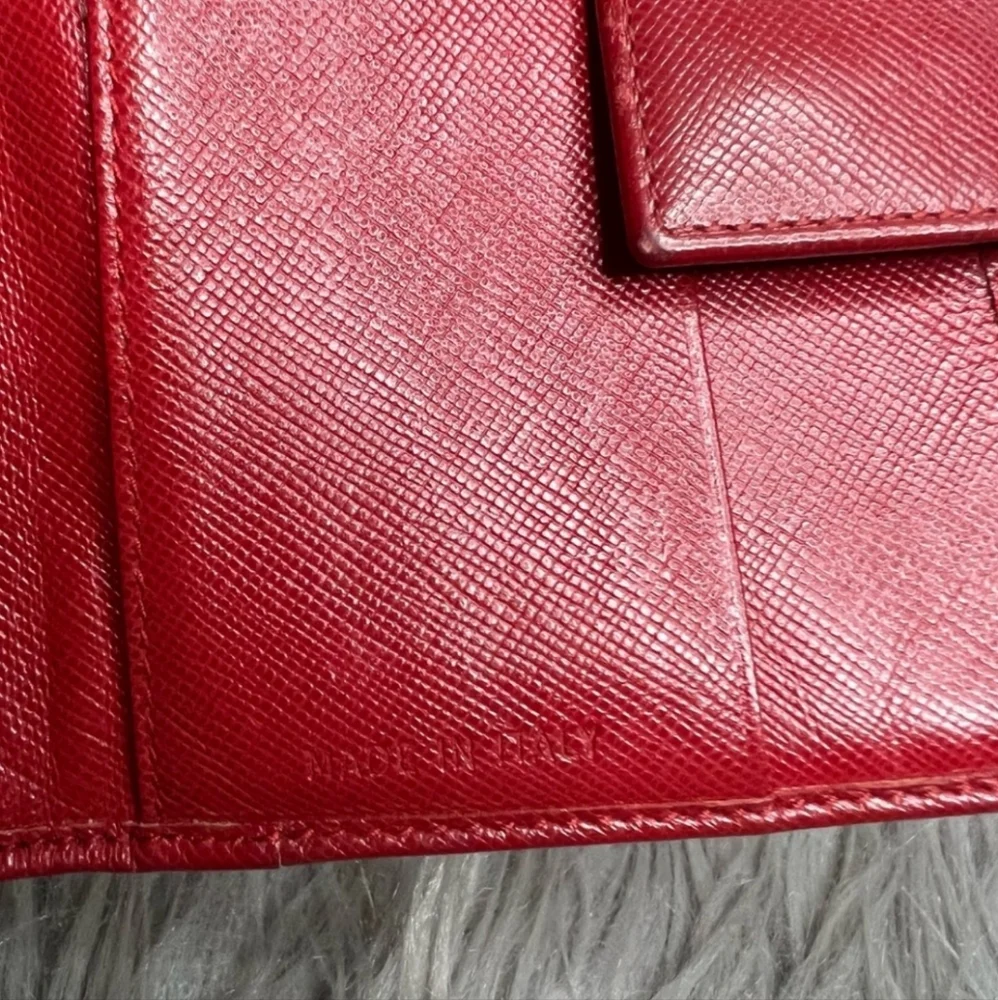 Prada Red Saffiano Metal Leather Logo wallet - Picture 5 of 9